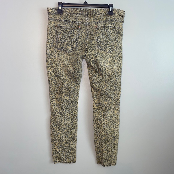 EUC Free People Mustard Yellow & Navy Floral Crop Ankle Jeans Size 31 - Picture 6 of 7